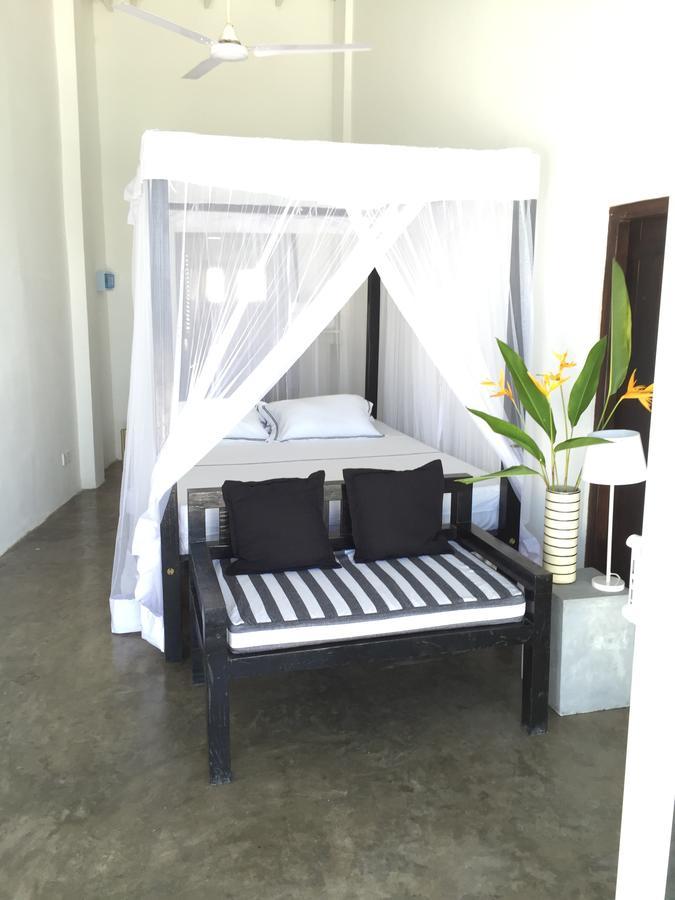 Galle Henna Beach House Unawatuna Room photo