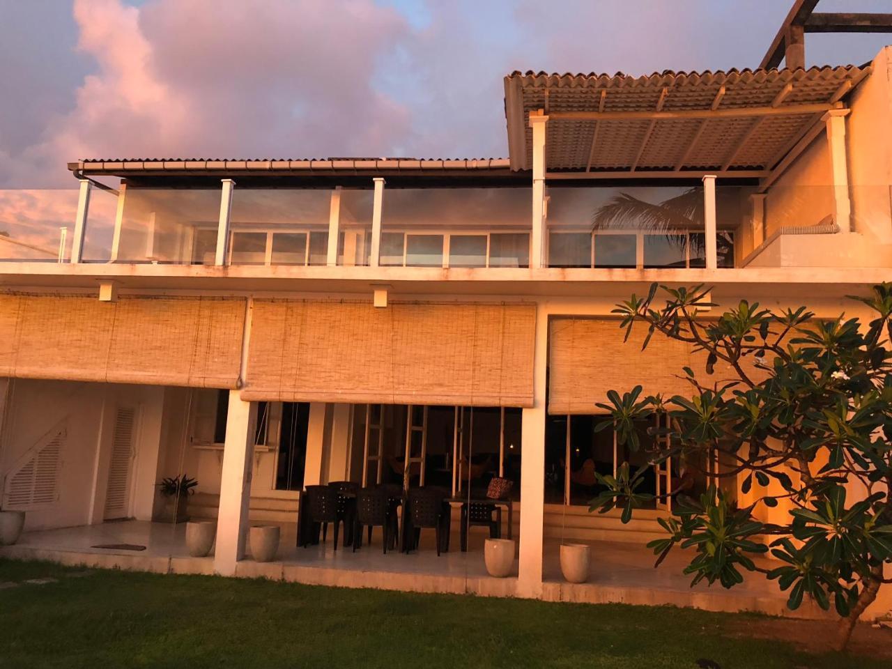 Galle Henna Beach House Unawatuna Exterior photo
